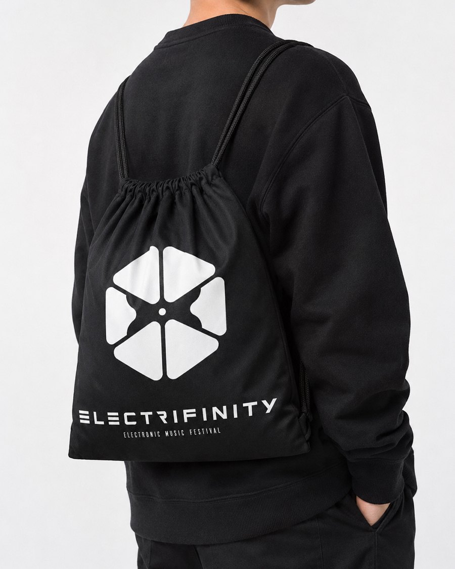 GYM BAG — auf dem Rücken getragen